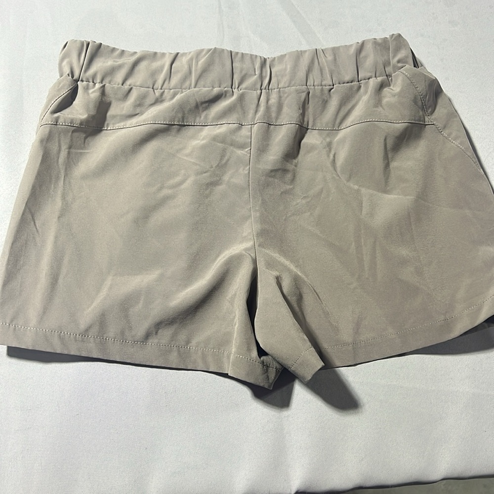 Athletic shorts - Picture 3 of 7